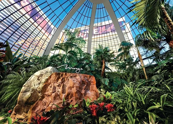 Mirage & Casino By Suiteness